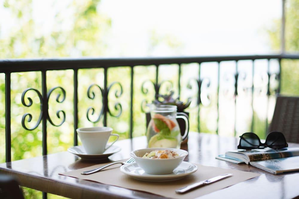 Karalis City Hotel Pylos Exterior foto